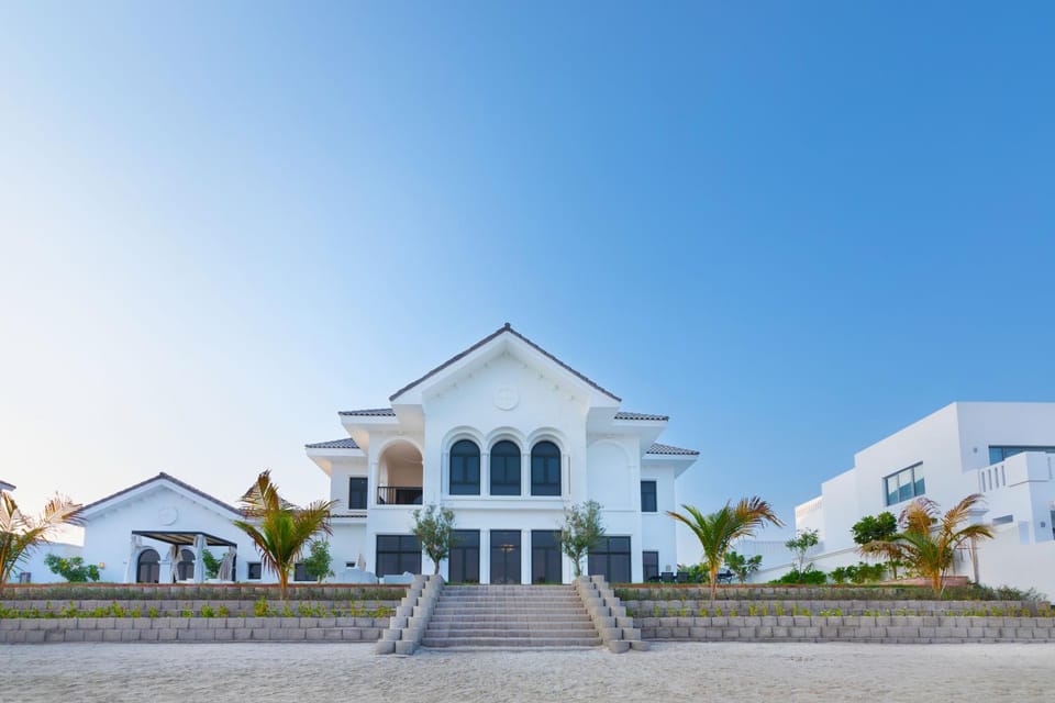 Property building, Day