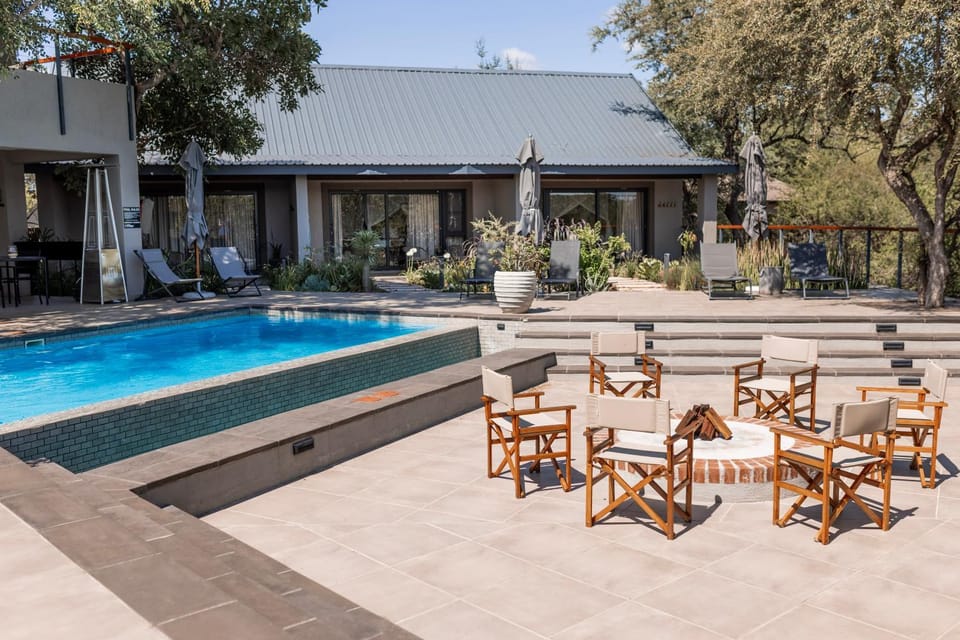 Garden, Swimming pool