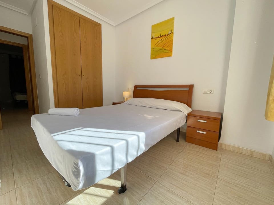Spring, Bed, Activities, Winter, Summer, Children play ground, Garden, Balcony/Terrace, Photo of the whole room, Beach, Hiking, Animals, Animals, Animals, Bedroom, Autumn, Pets, Pets, Pets, Sea view, Swimming pool, Entertainment, children, children, children, young children, young children, young children, older children, older children, older children, group of guests, group of guests, group of guests, cot, bunk bed, Family, Family, Family, Parking, microwave, oven, pet friendly, pet friendly, wardrobe, washing machine, elevator, air conditioner