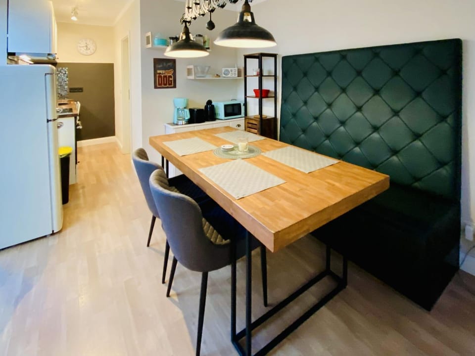 Kitchen or kitchenette, kitchen
