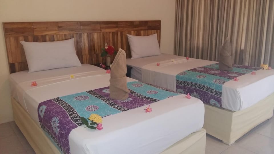 Intan Inn Hostel Bed and Breakfast in Pemenang