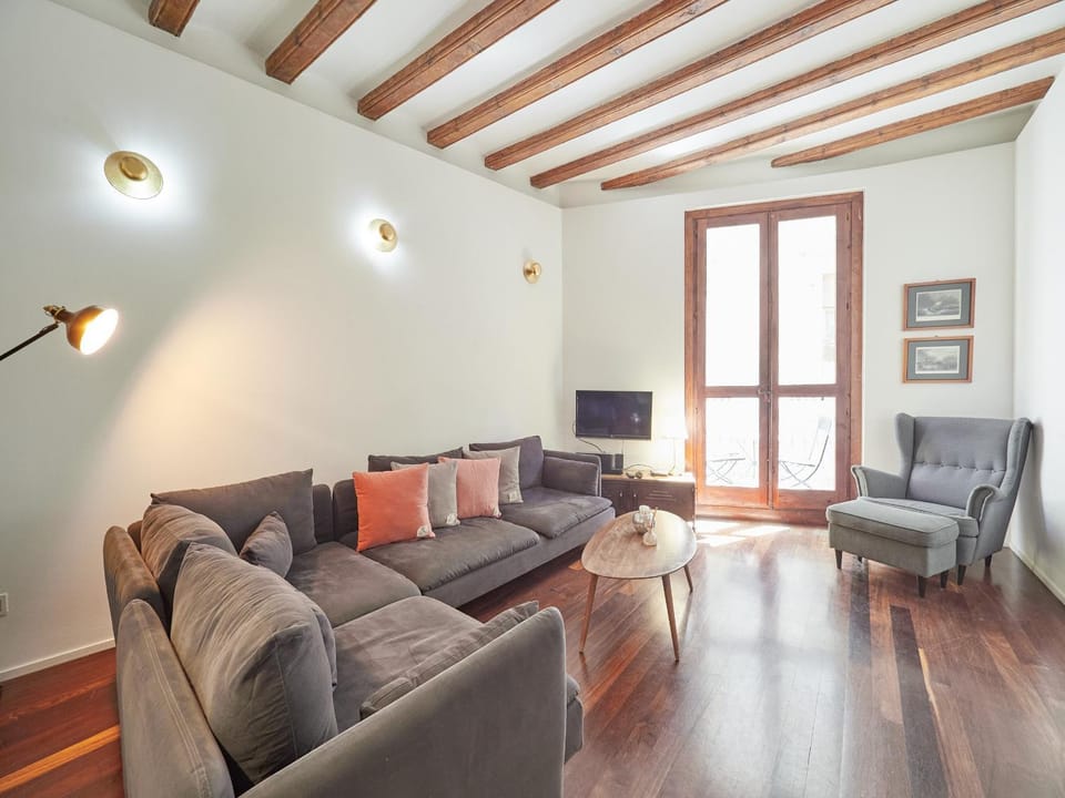 TV and multimedia, Living room, internet, air conditioner