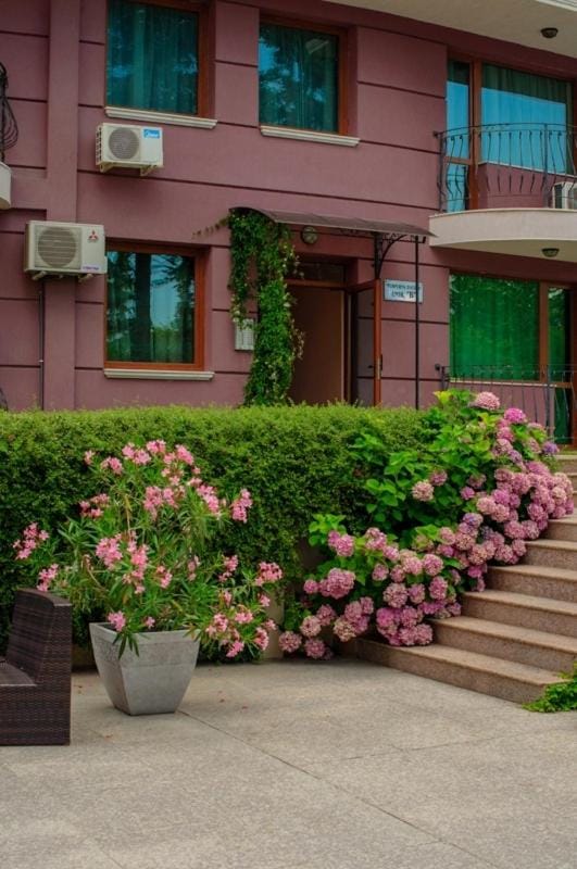 Purple Star Apartments Apartment hotel in Varna