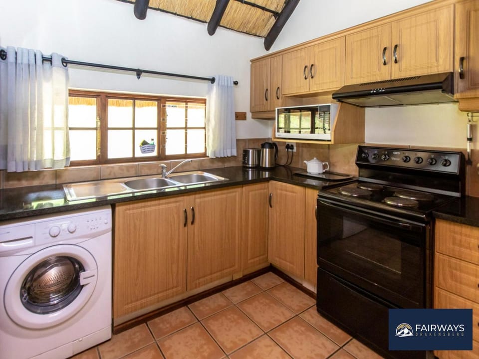 Kitchen or kitchenette, kitchen