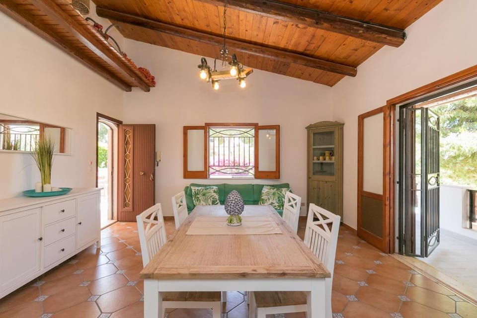 Villa Plemmyria House in Sicily