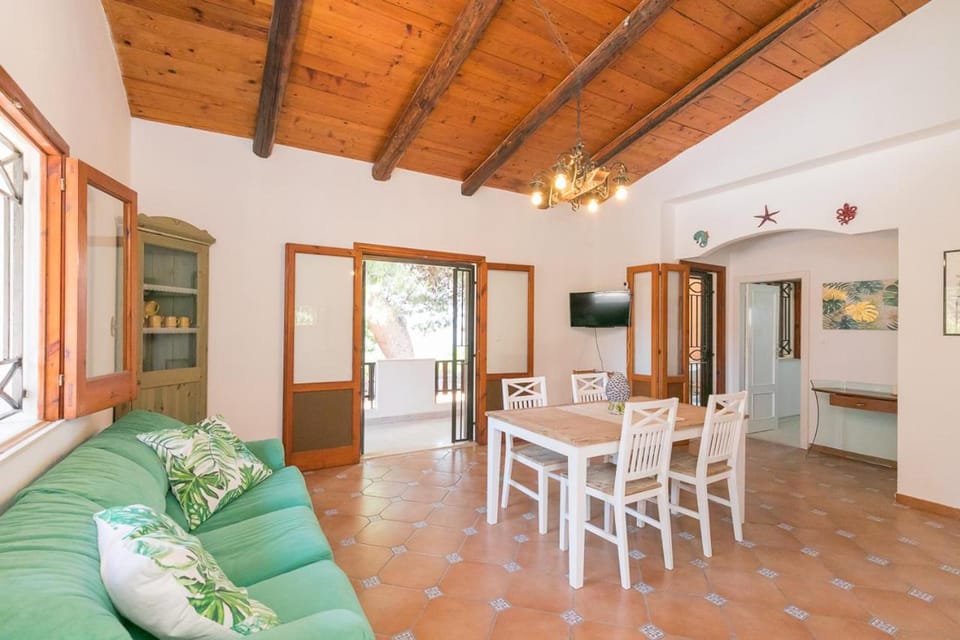 Villa Plemmyria House in Sicily