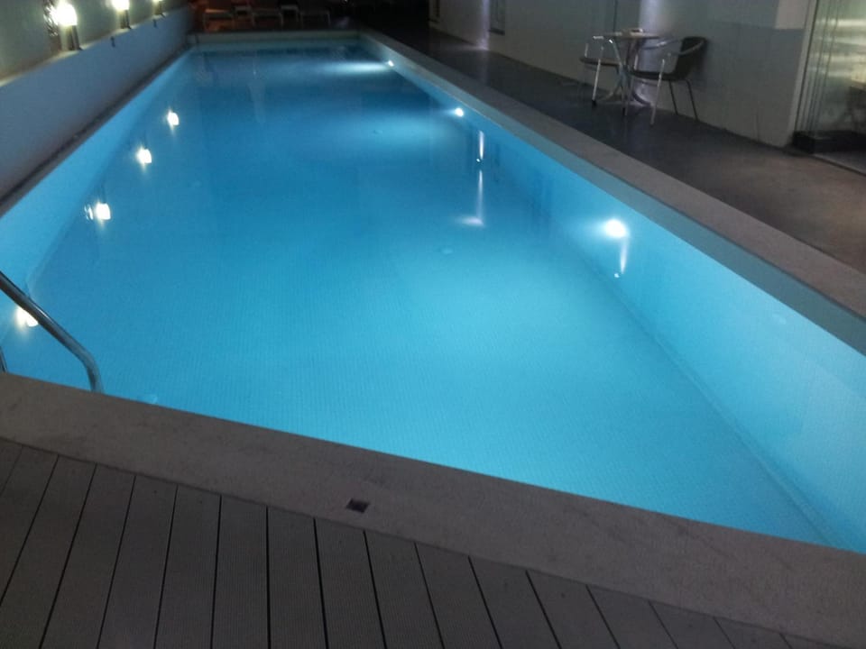 Swimming pool, Swimming pool