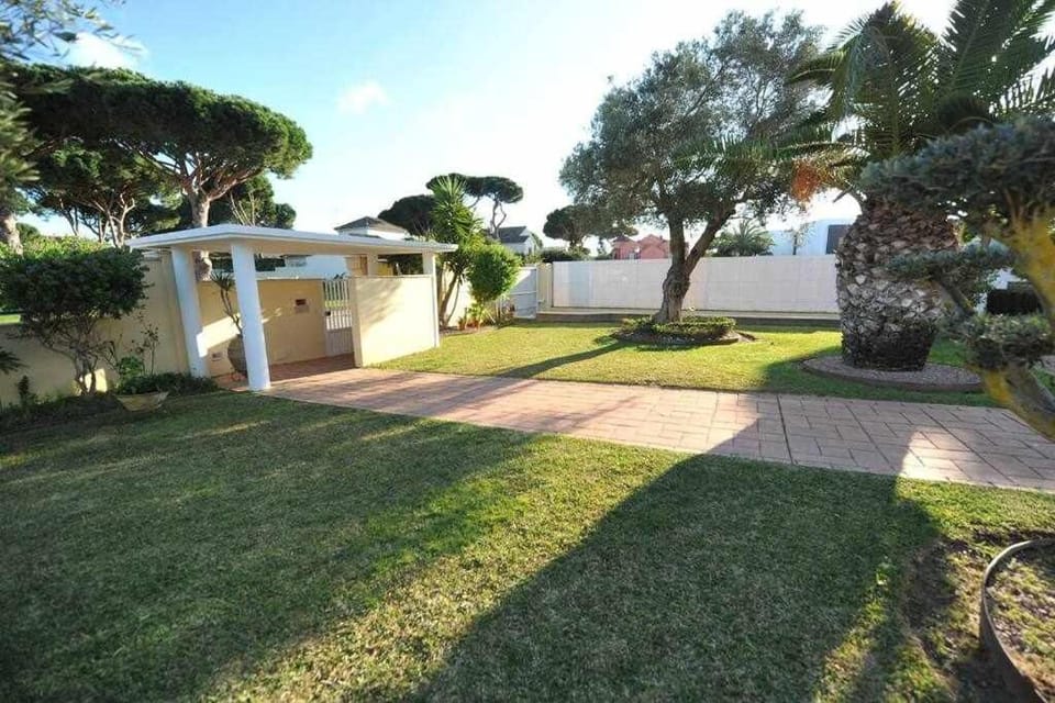Chalet Villa Ventolera Novo Sancti Petri Chiclana Villa in Novo Sancti Petri