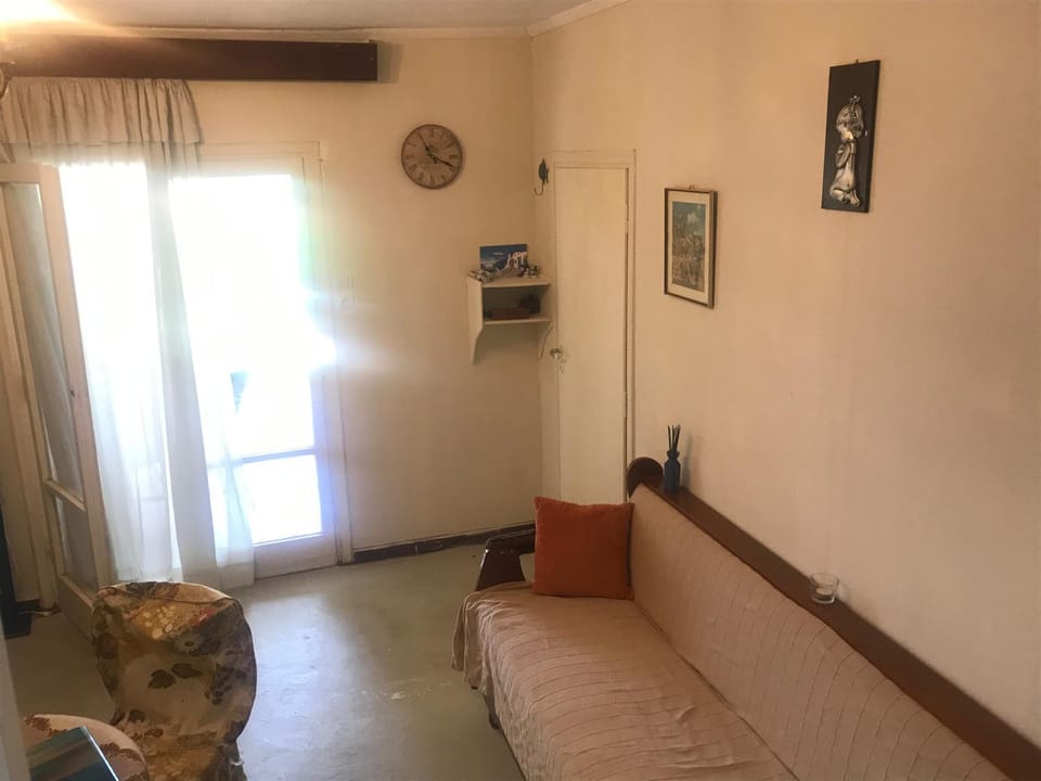Communal lounge/ TV room, Facility for disabled guests
