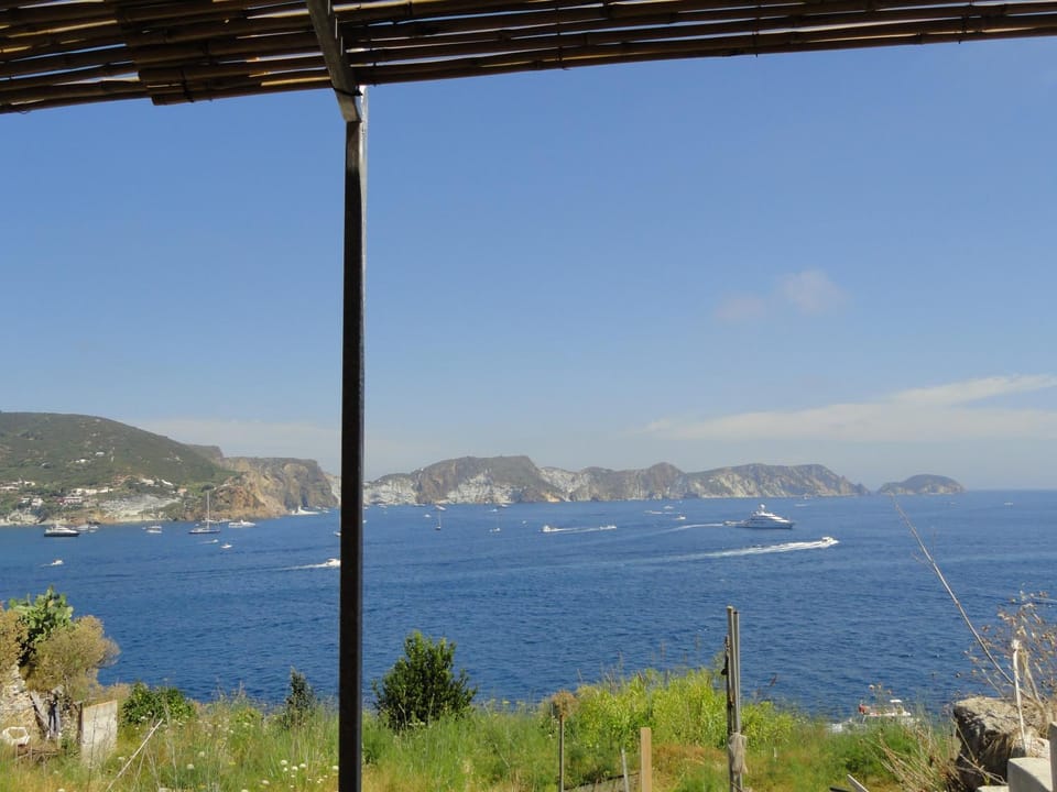 AzzurroMare Ponza Rooms Sea View by Caseaponza it Apartment in Ponza