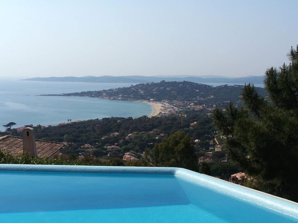 Balcony/Terrace, Sea view, Swimming pool