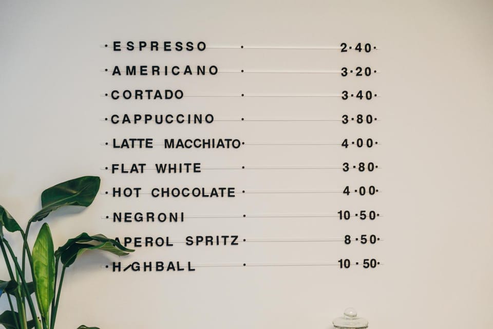 Restaurant/places to eat, Lounge or bar, Drinks