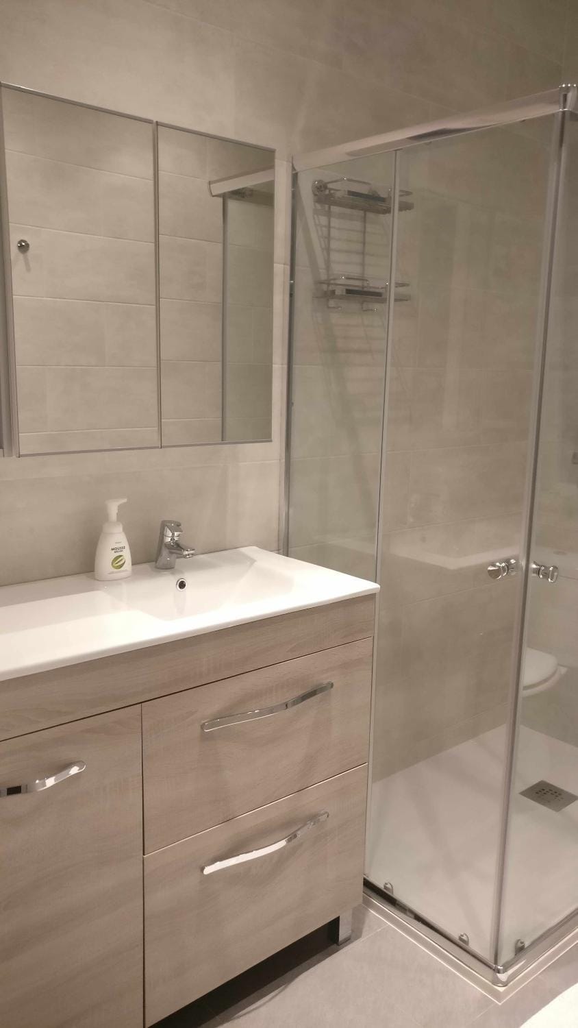 Shower, Bathroom