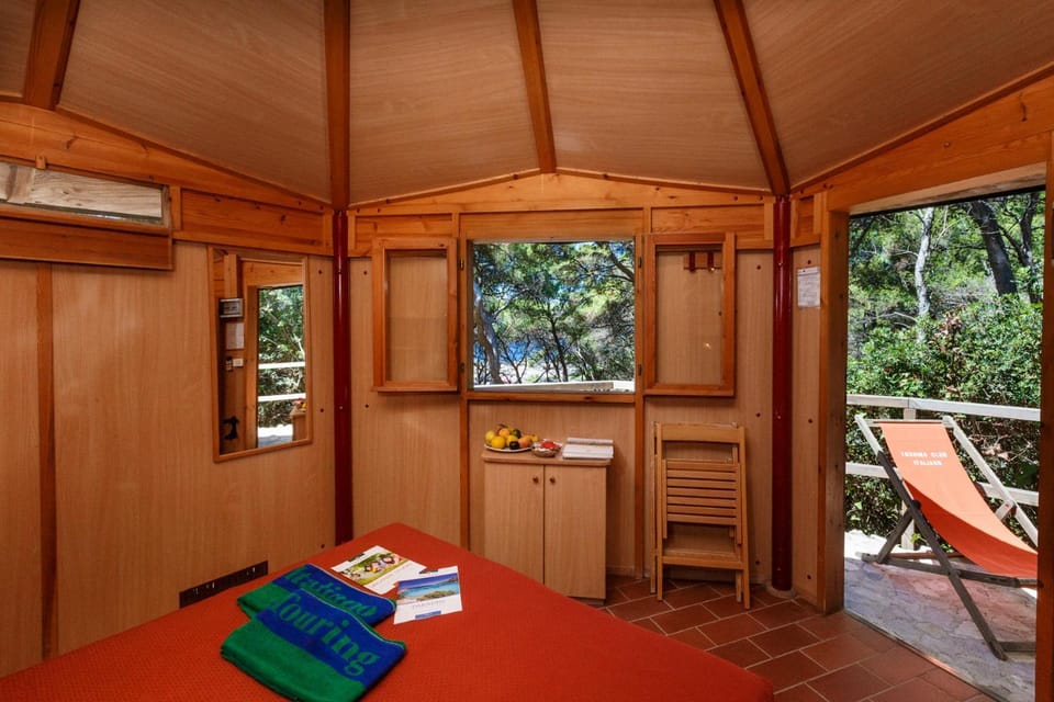 Bed, Photo of the whole room, Bedroom, towels, wardrobe