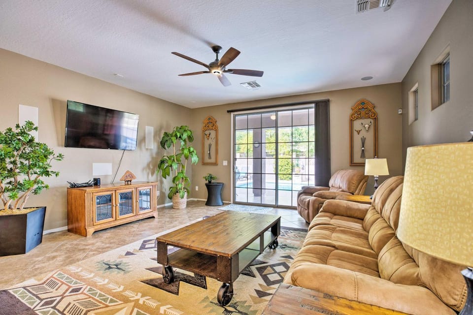 Family Home w/ Pool, BBQ & Fire Pit in Goodyear House in Goodyear