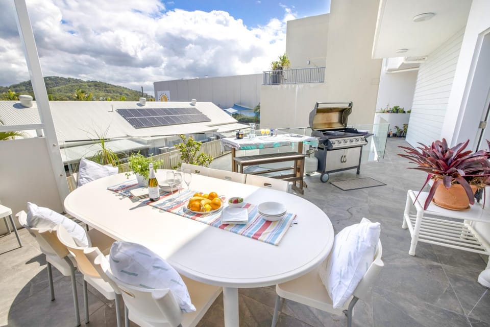 Balcony/Terrace, Food and drinks, Food