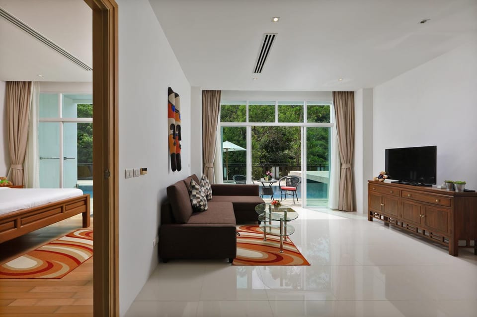 TV and multimedia, Living room, Other, Photo of the whole room, Seating area