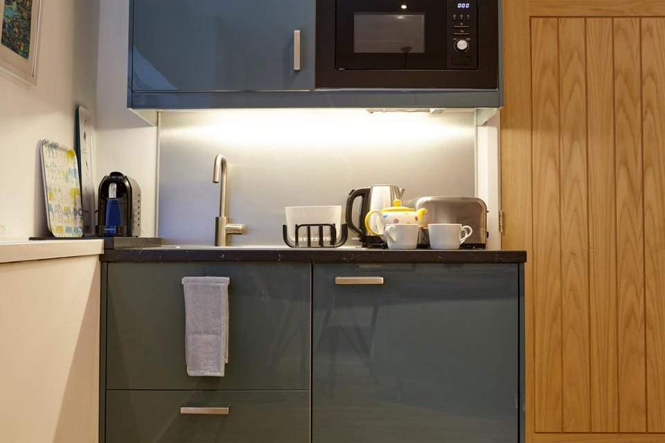The Mural - City Centre - Your Apartment Apartment in Bristol