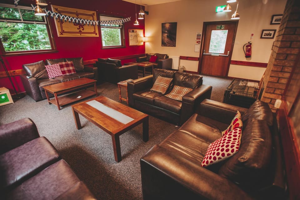 Communal lounge/ TV room