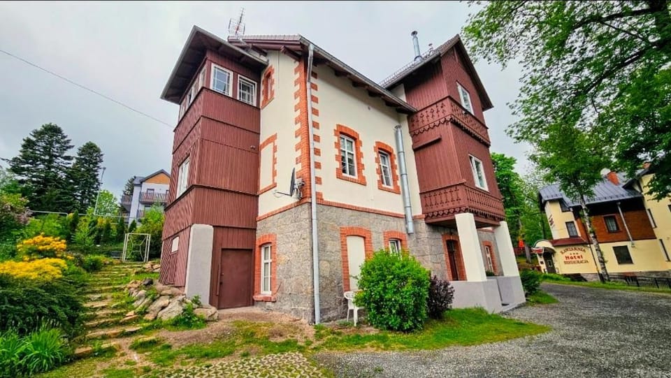 Apartamenty na Piątkę Apartment in Lower Silesian Voivodeship