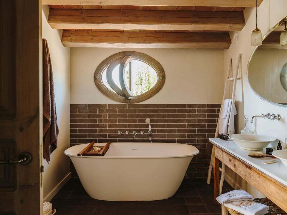 Bathroom, Bath