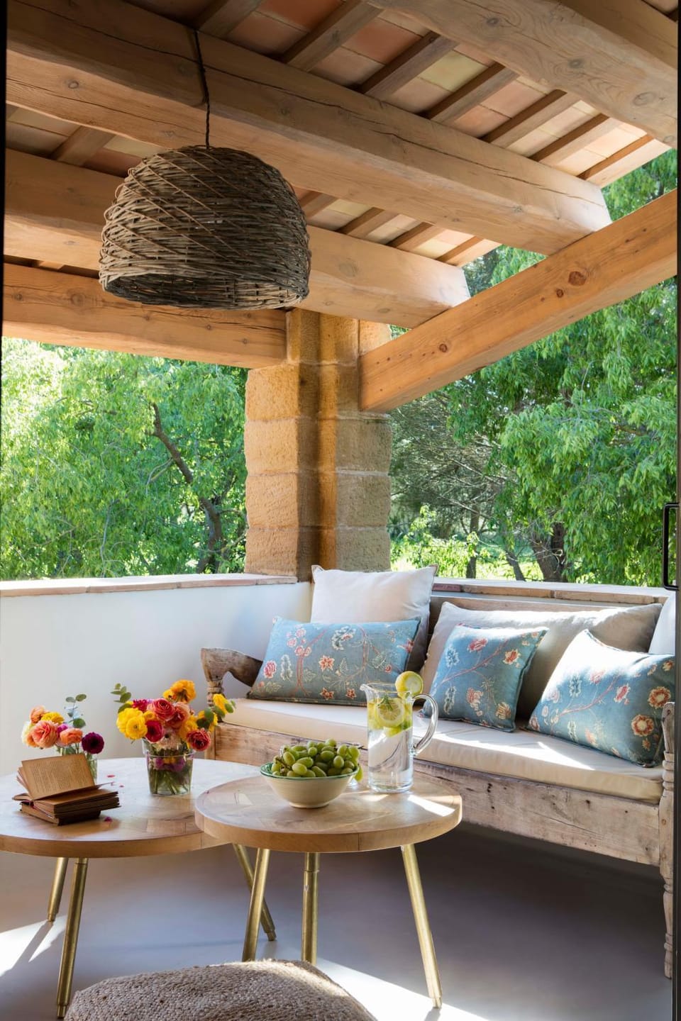 Patio, Seating area