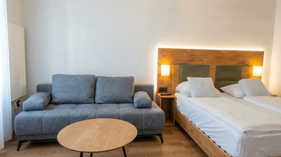 Bed, Seating area, Bedroom