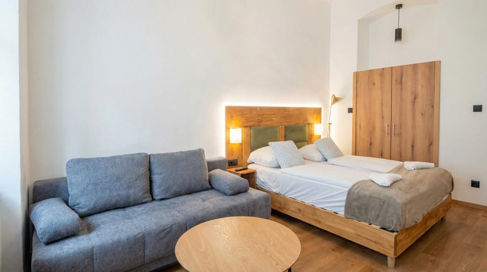 Bed, Seating area, Bedroom