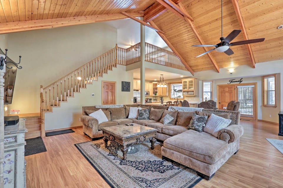 Sand Volleyball & Deck: Munds Park Getaway! House in Munds Park