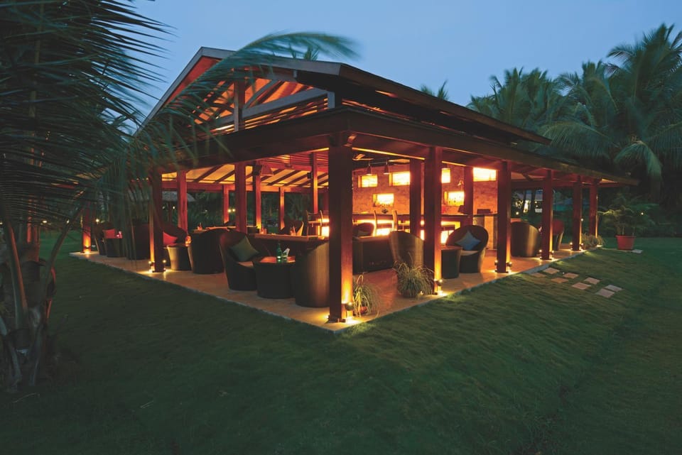 Patio, Restaurant/places to eat, Sunset