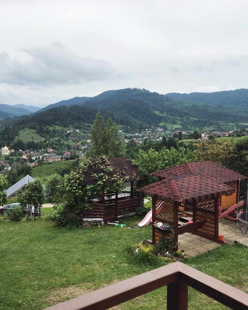 Nearby landmark, Spring, Day, Natural landscape, Mountain view