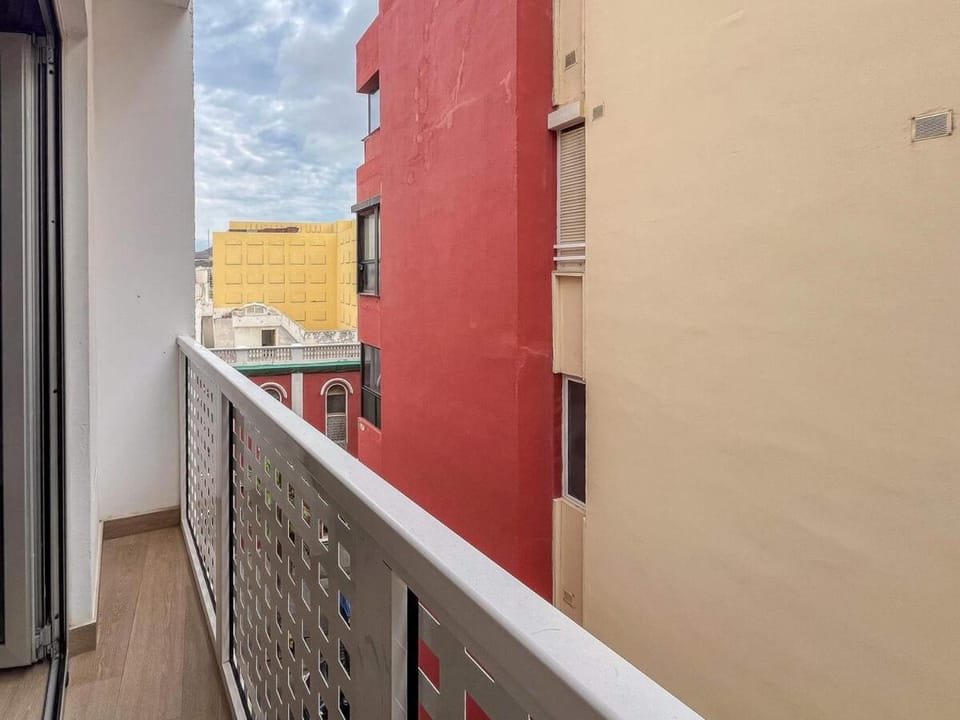 GuestReady - Artiles Loft Canteras Balcony Apartment in Las Palmas de Gran Canaria