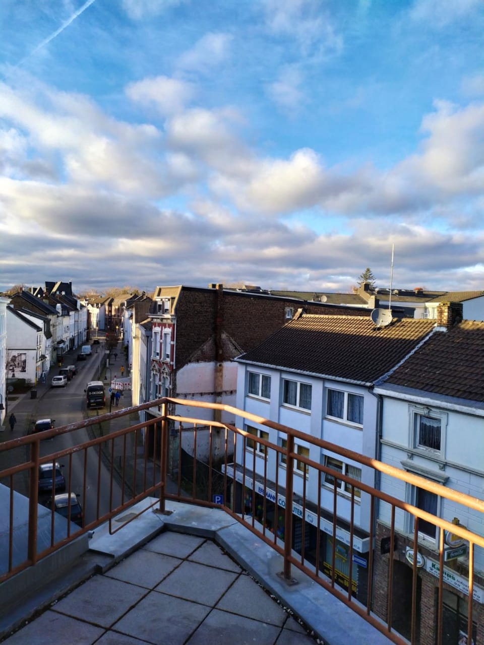 Neighbourhood, Balcony/Terrace, City view, Street view, Quiet street view