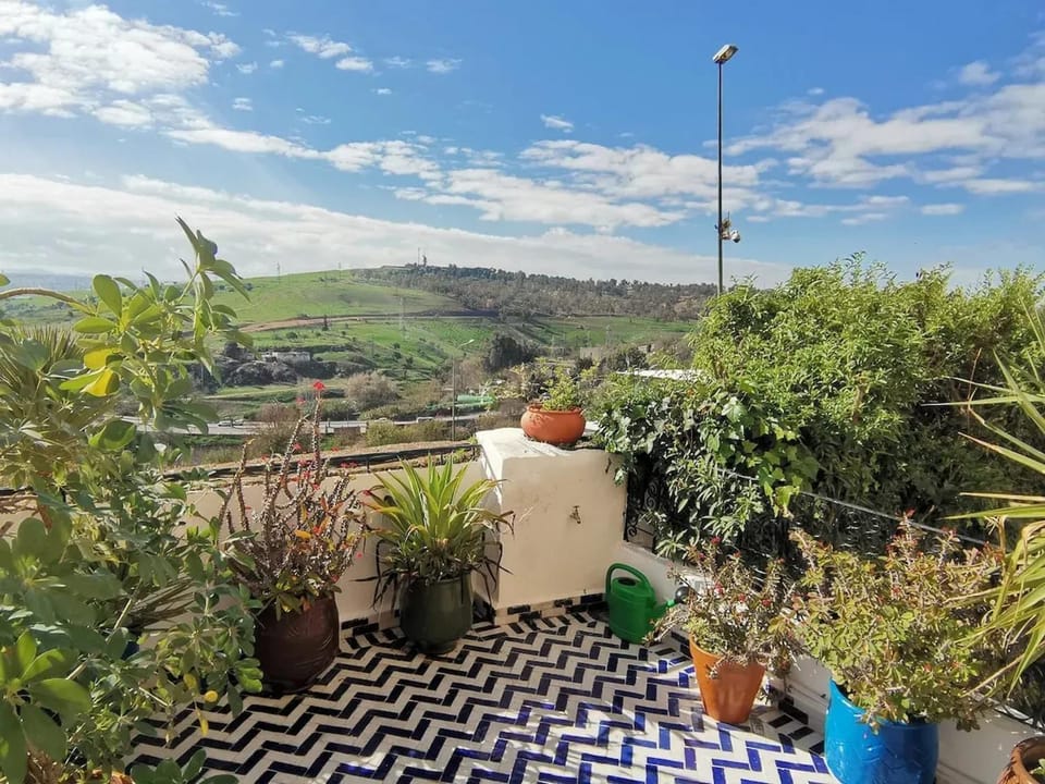 Spacious Apartment in Fès with Private Pool, 150 sqm Apartment in Fes