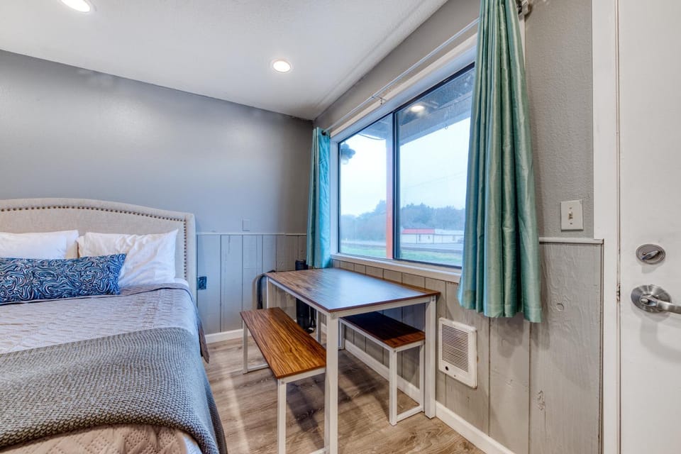 Sea Treasures Inn #104 House in Rockaway Beach