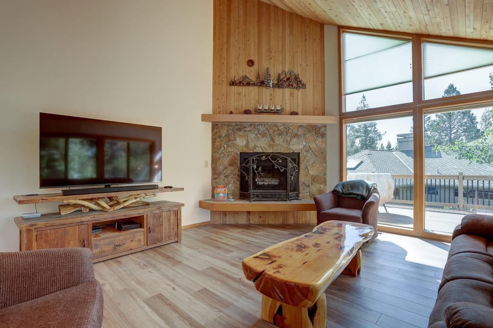 15 Big Leaf House in Sunriver