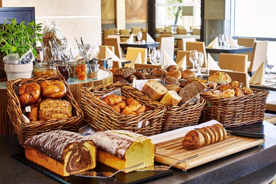 Breakfast, Buffet breakfast