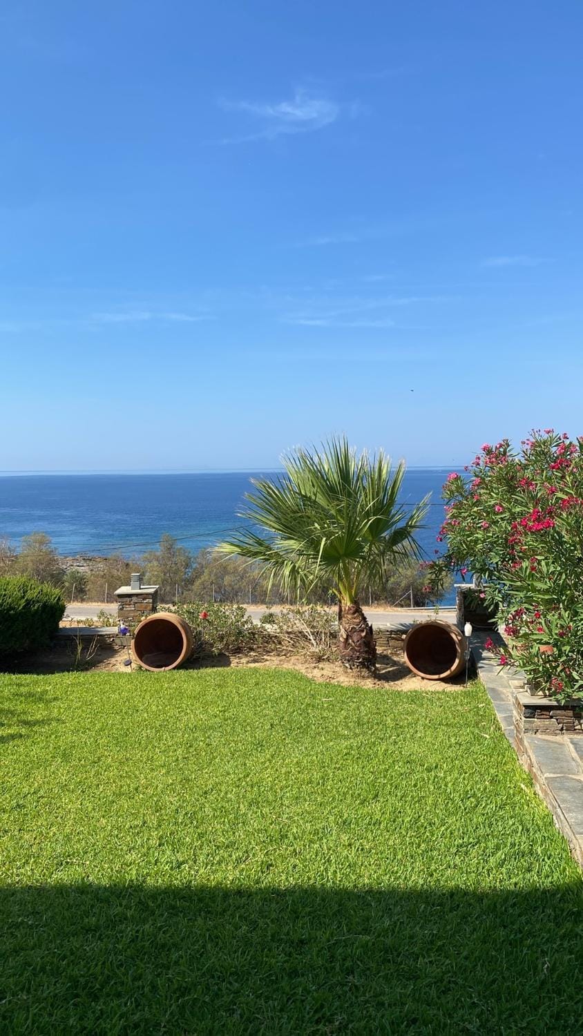 Garden view, Sea view