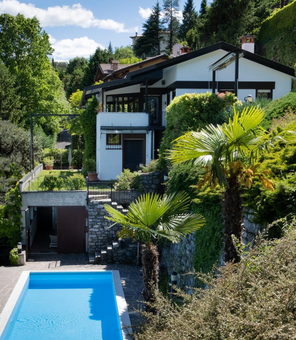 Property building, Pool view, Swimming pool