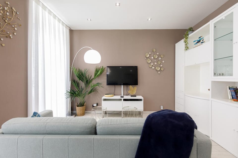 beautiful 3 room-flat near palais Apartment in Cannes
