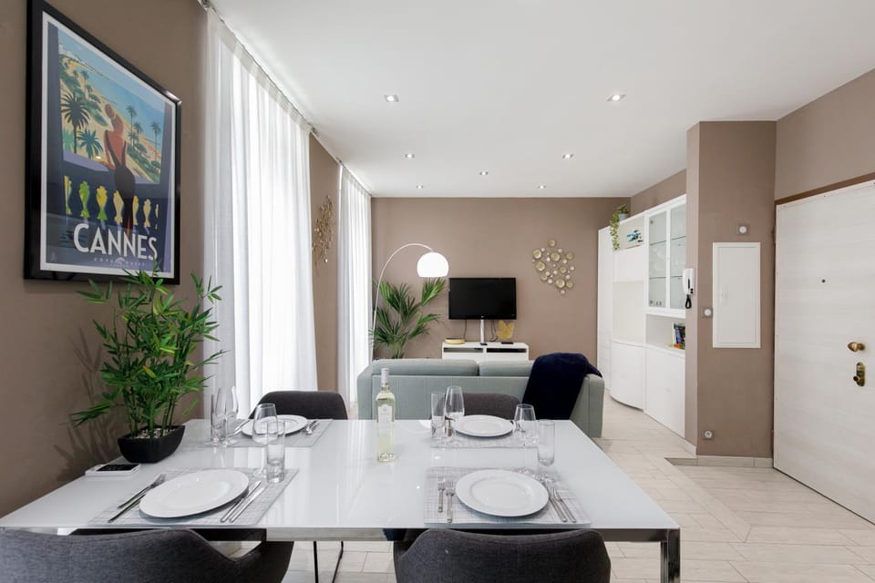 beautiful 3 room-flat near palais Apartment in Cannes