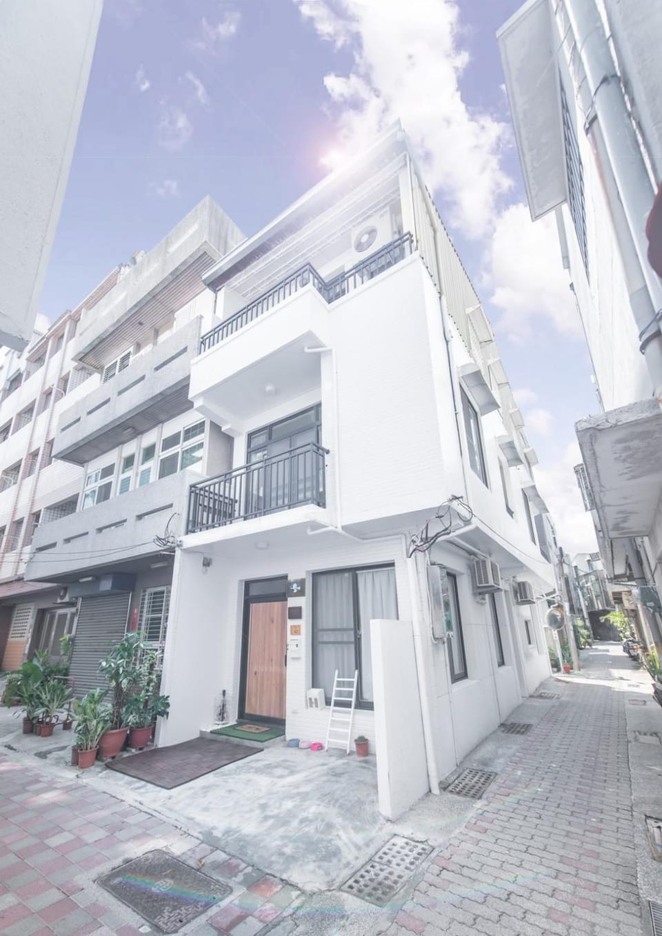 Property building, Day, Summer