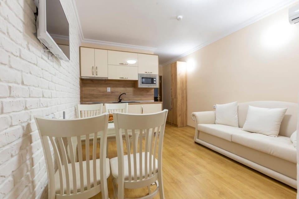 White apartment in SWEET HOMES4 Apartment in Sunny Beach