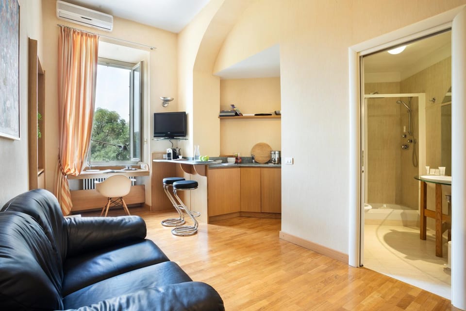 Living room, Seating area