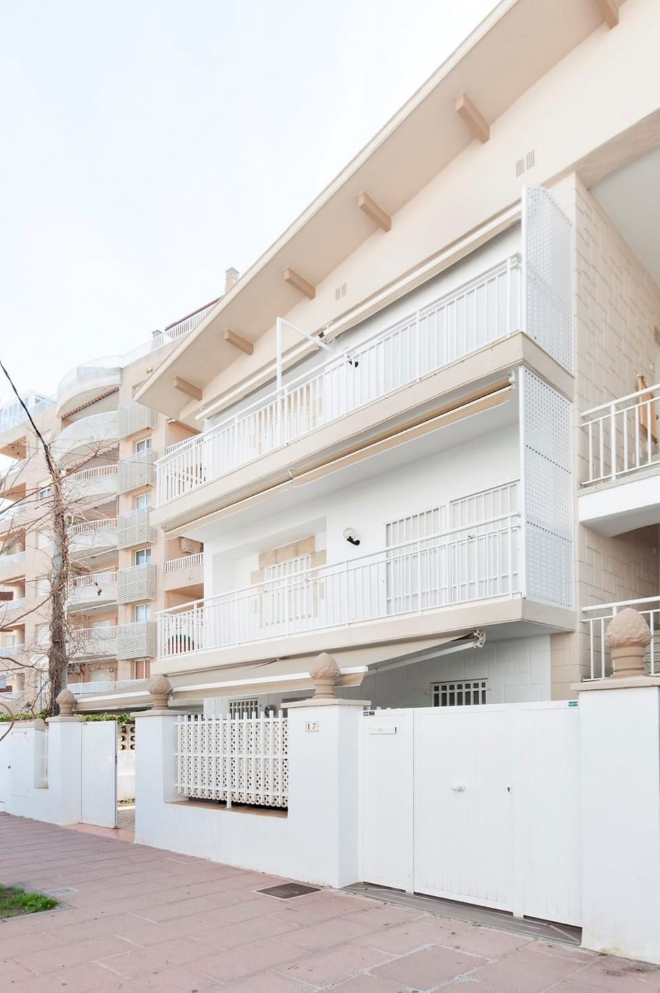 Property building, Facade/entrance