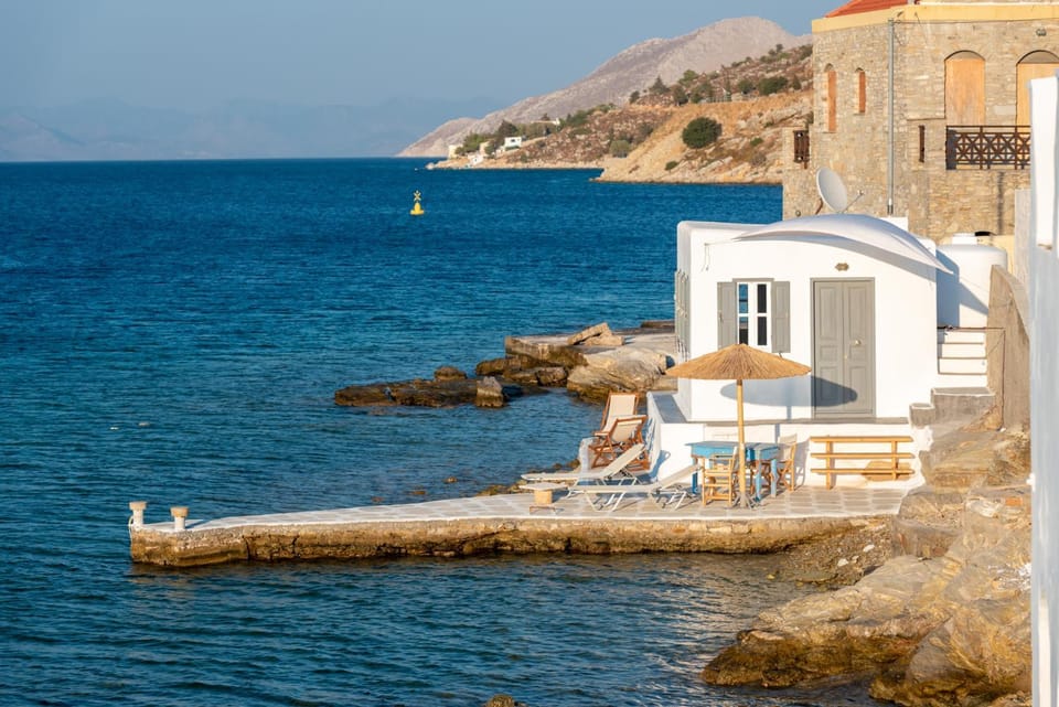 On The Rocks House in Decentralized Administration of the Aegean