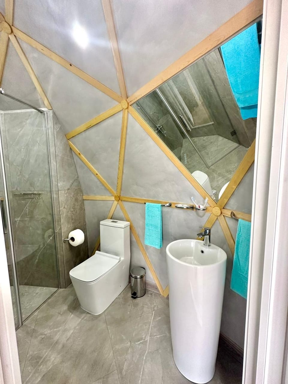 Гостиничный комплекс Be Fine Hotel in Almaty