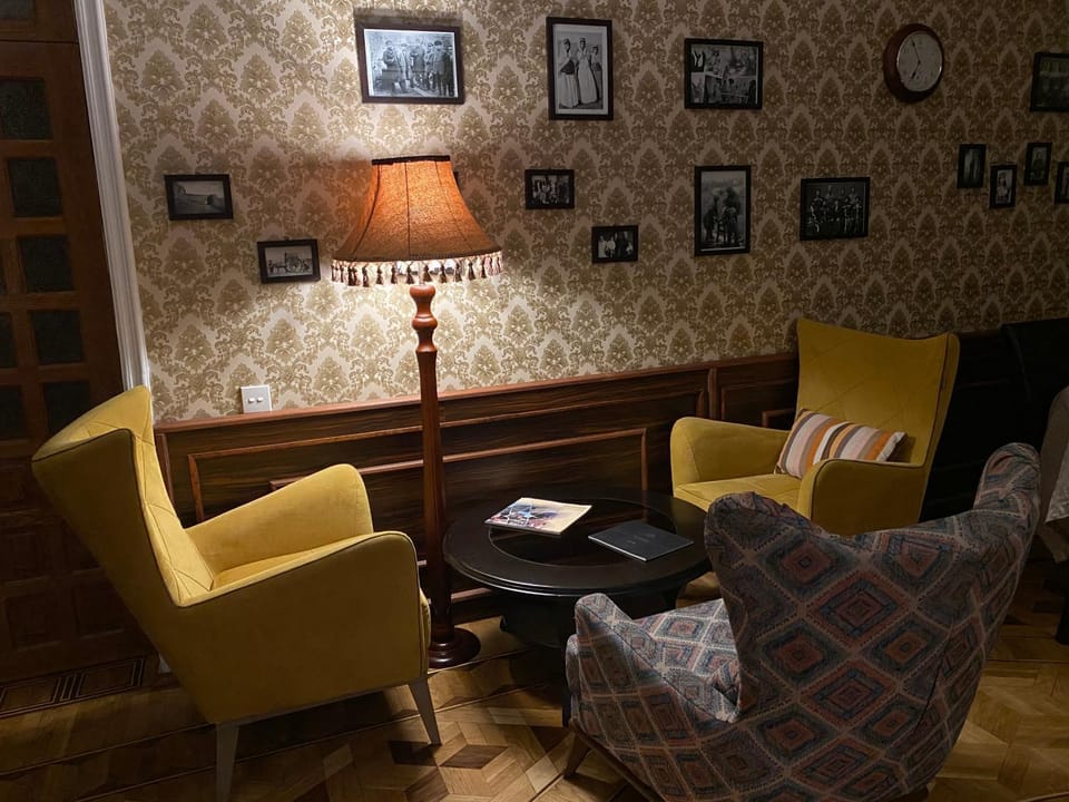 Living room, Lounge or bar, Seating area