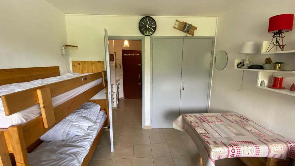 bunk bed