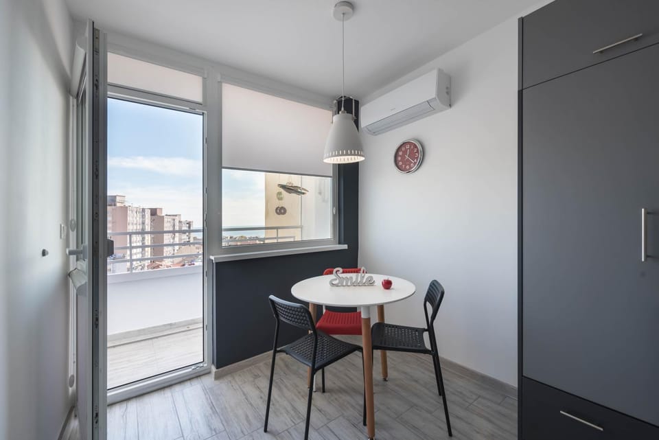 Balcony/Terrace, Dining area